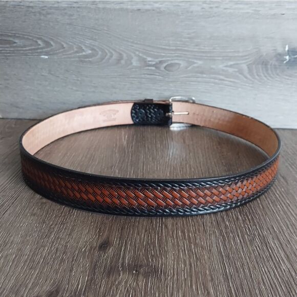 Coronado Brown Black Basket Weave Pattern Leather Belt 38 - Picture 2 of 5